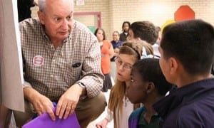Holocaust Survivor Rob Nossen shares personal experience with students